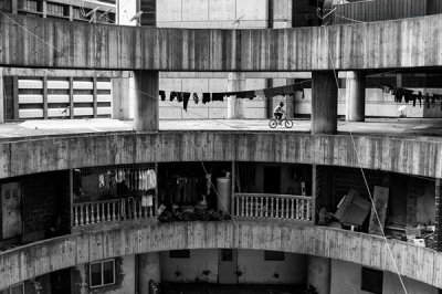 Alejandro Cegarra摄影作品：垂直贫民窟