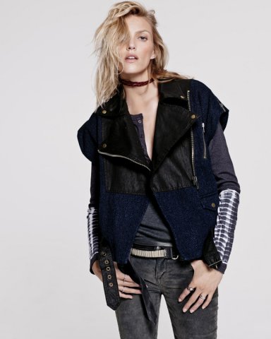 Anja Rubik（安雅·卢比可）演绎Free People 秋季夹克时尚广告