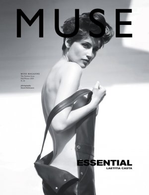 Laetitia Casta 演绎《Muse》杂志黑白时尚大片