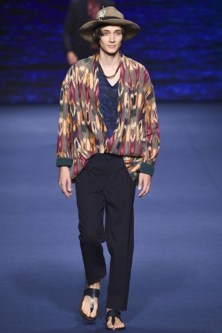 Etro（艾特罗）2024米兰时装发布会男装秀