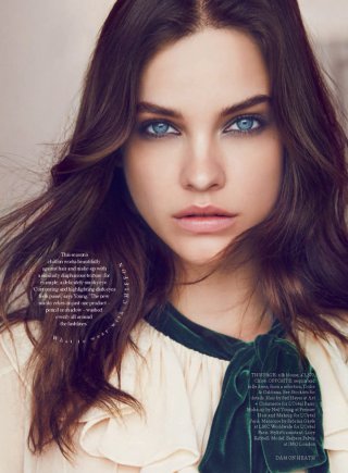 超模Barbara Palvin 演绎《Harper's Bazaar》时尚杂志大片