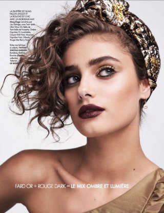 超模Taylor Hill 演绎《Elle》时尚杂志大片