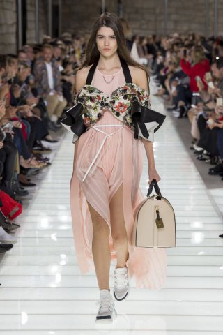 Louis Vuitton（路易威登）2024巴黎时装周时装秀