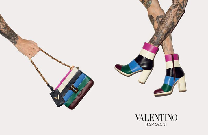 2024秋冬Valentino 华伦天奴配饰系列品牌广告