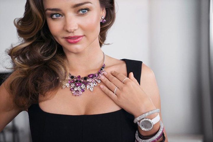 Miranda Kerr 演绎Swarovski(施华洛世奇)2024秋冬广告