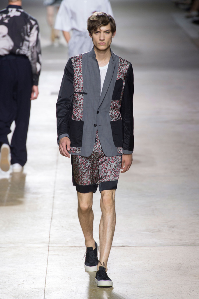 Dries Van Noten（德赖斯 范诺顿）2024巴黎时装周男装秀