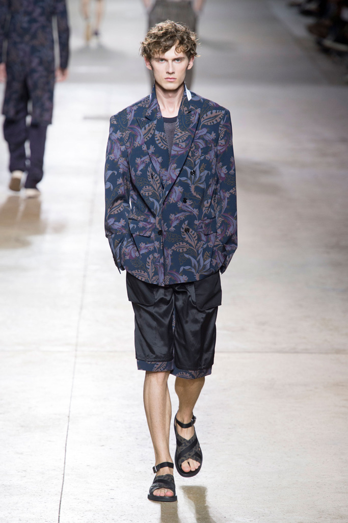 Dries Van Noten（德赖斯 范诺顿）2024巴黎时装周男装秀