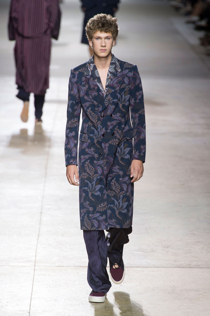 Dries Van Noten（德赖斯 范诺顿）2024巴黎时装周男装秀