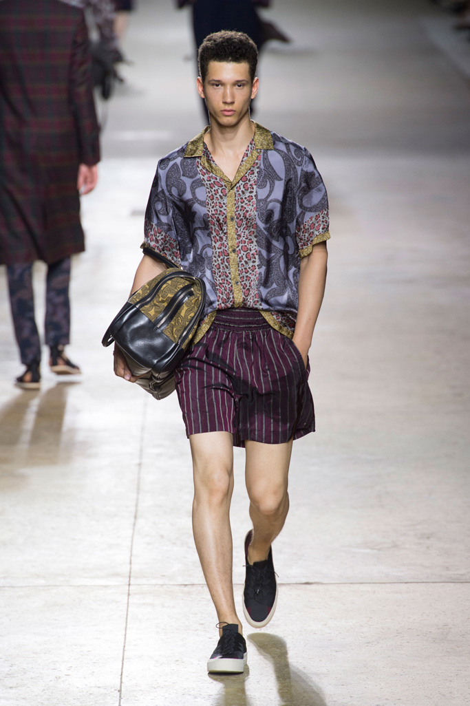 Dries Van Noten（德赖斯 范诺顿）2024巴黎时装周男装秀