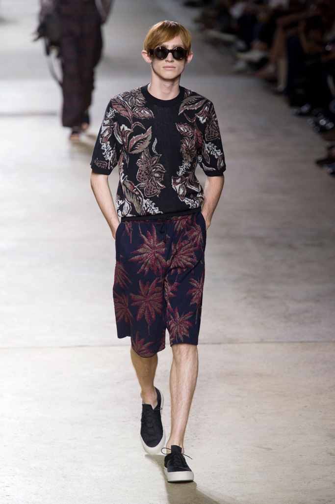 Dries Van Noten（德赖斯 范诺顿）2024巴黎时装周男装秀