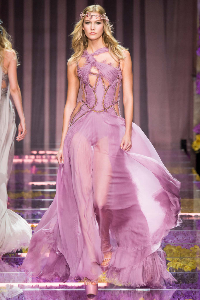 Atelier Versace（范思哲）2024秋冬巴黎时装周秀场大片