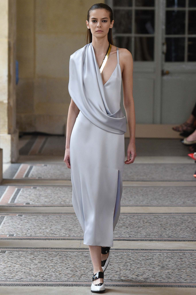 Bouchra Jarrar（布什哈·加拉尔）2024巴黎时装秀