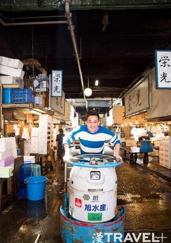 黄磊游日本写真曝光