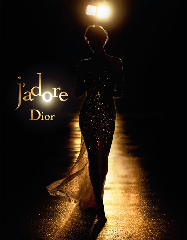 Charlize Theron（查理兹·塞隆）代言Dior（迪奥）2024经典香水广告