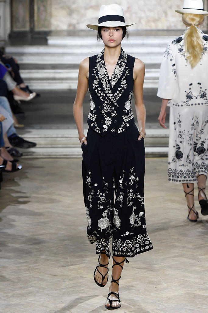 Temperley London（坦波丽·伦敦）2024伦敦时装秀