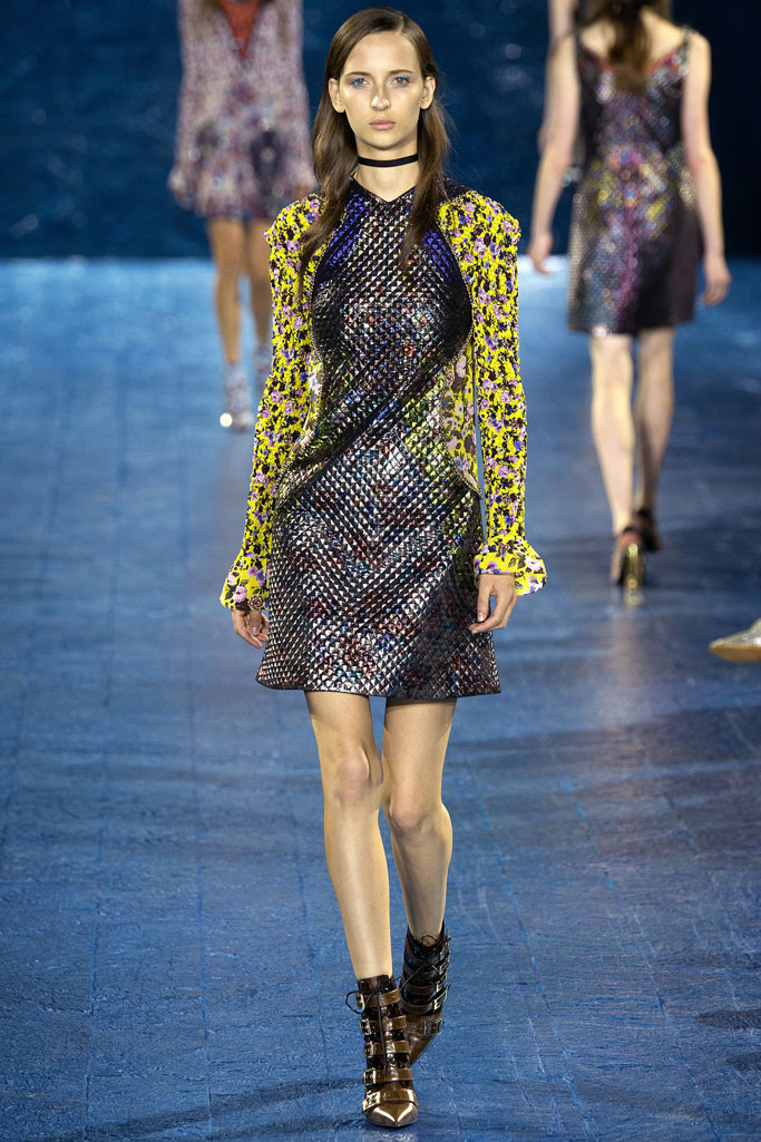 Mary Katrantzou（玛丽·卡特兰佐）2024伦敦时装秀