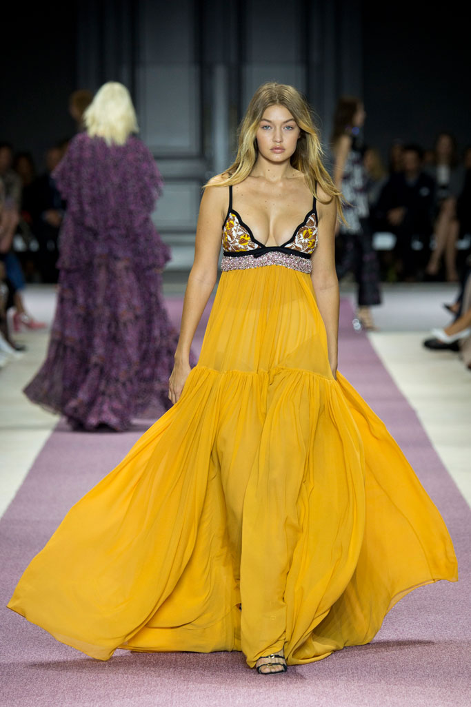 Giambattista Valli 2024巴黎时装秀