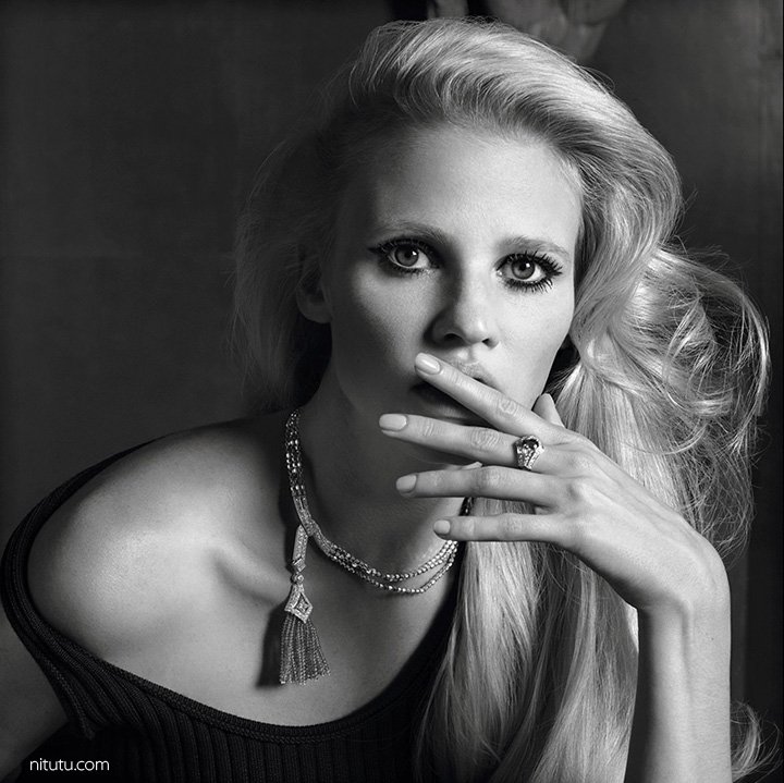 超模Lara Stone 演绎项链时尚大片