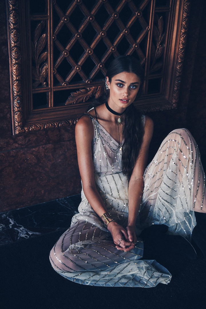 Taylor Hill（泰勒·希尔）Free People 节日商业广告