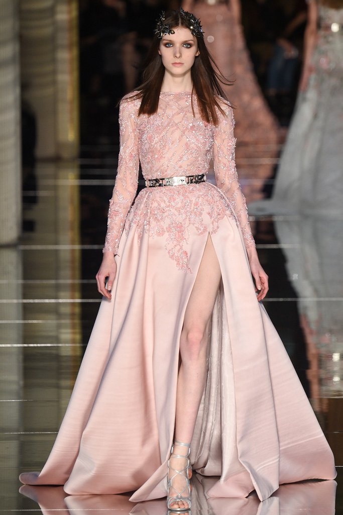 Zuhair Murad（祖海·慕拉）2024时装发布会女装秀