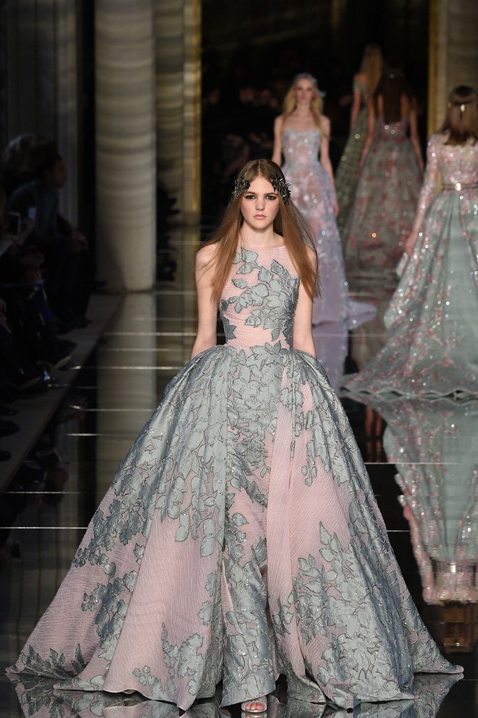 Zuhair Murad（祖海·慕拉）2024时装发布会女装秀