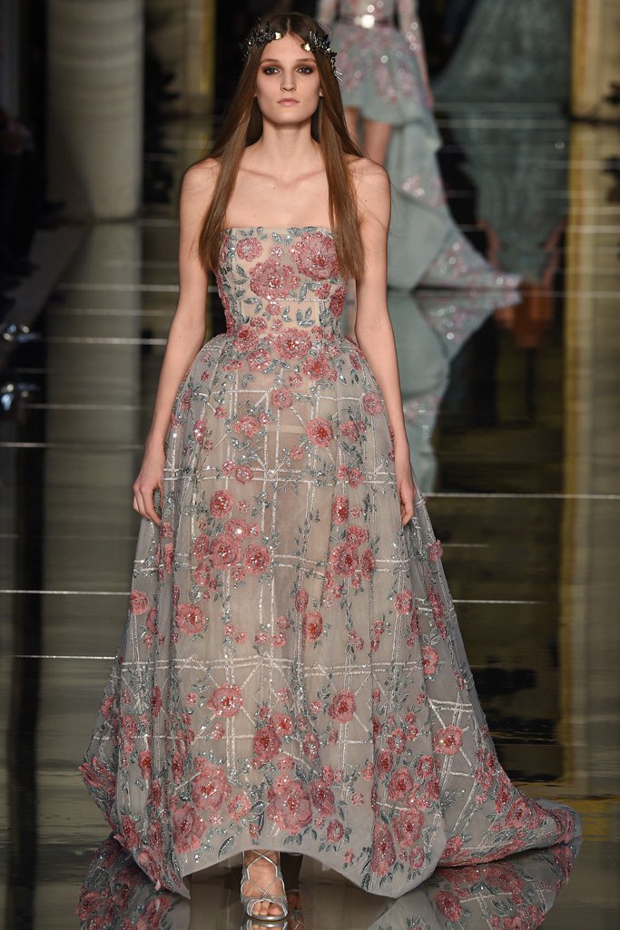 Zuhair Murad（祖海·慕拉）2024时装发布会女装秀