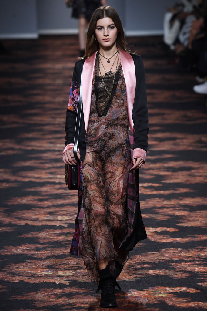 Etro（艾绰）2024米兰时装周女装秀