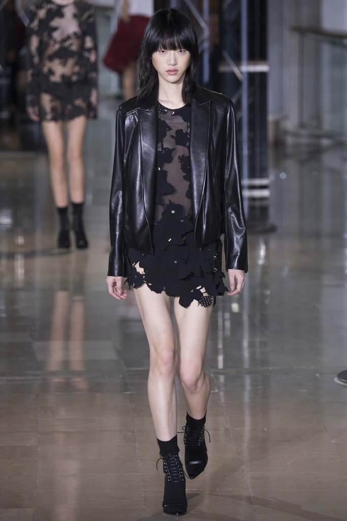 Anthony Vaccarello 2024巴黎时装发布会女装秀