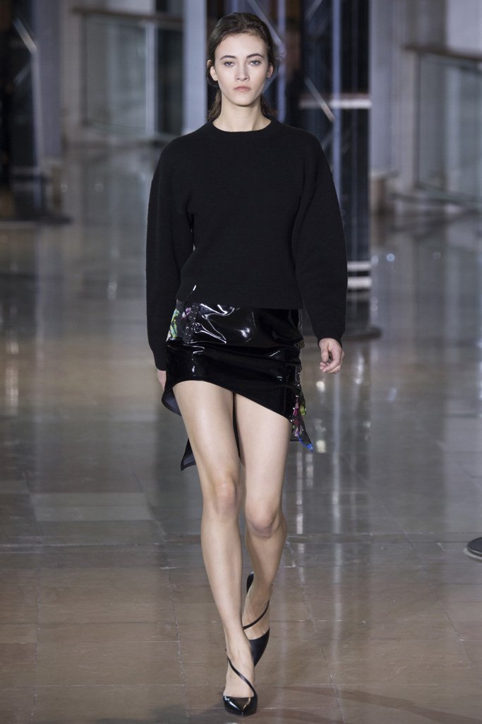 Anthony Vaccarello 2024巴黎时装发布会女装秀