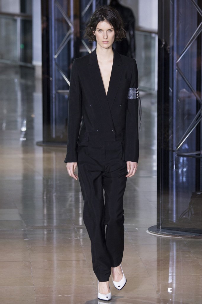 Anthony Vaccarello 2024巴黎时装发布会女装秀