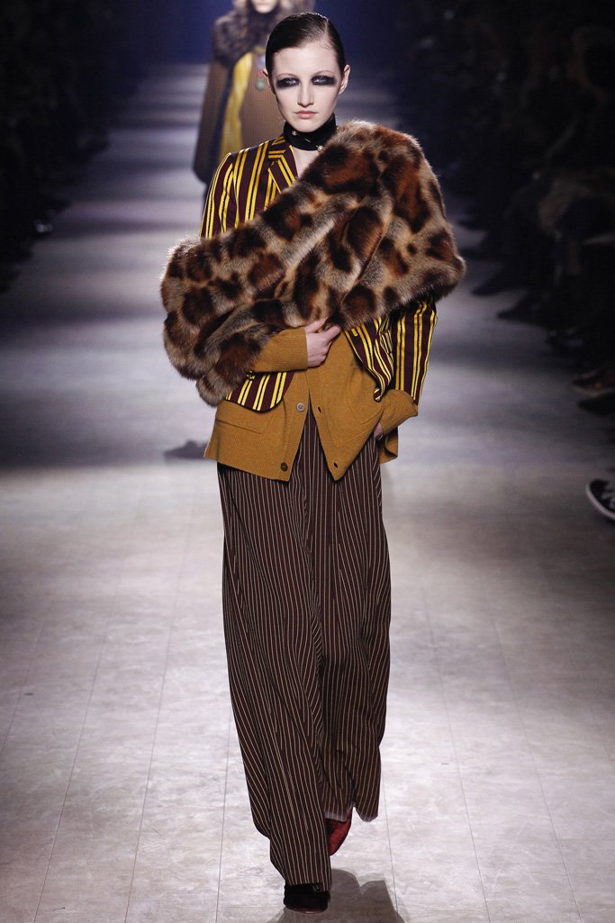 Dries Van Noten（德赖斯·范诺顿）2024巴黎时装周女装秀