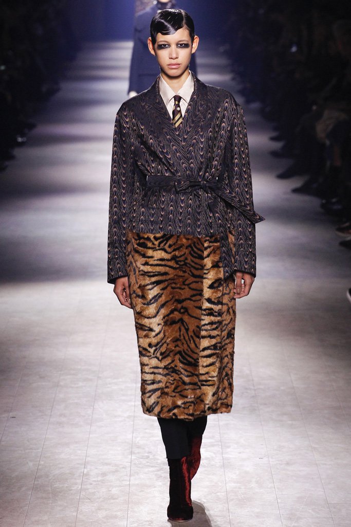 Dries Van Noten（德赖斯·范诺顿）2024巴黎时装周女装秀