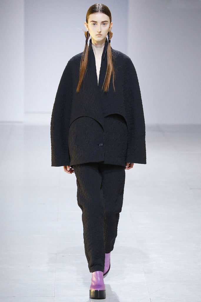 Chalayan（卡拉扬）2024巴黎时装周女装秀