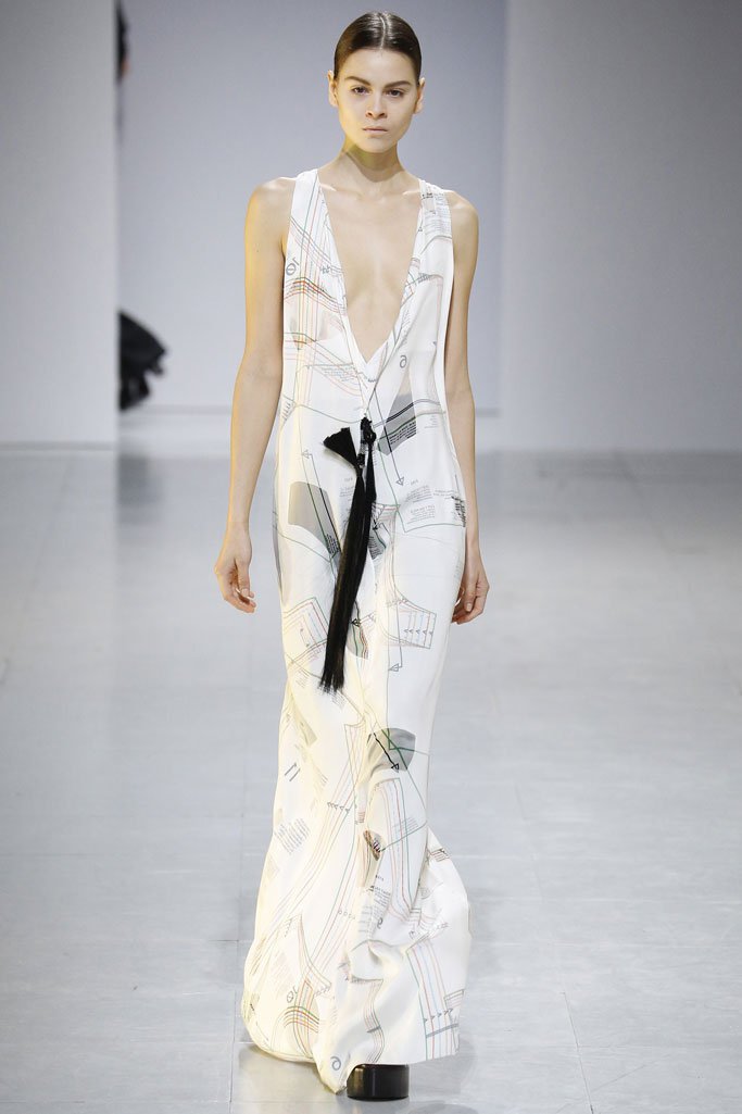 Chalayan（卡拉扬）2024巴黎时装周女装秀