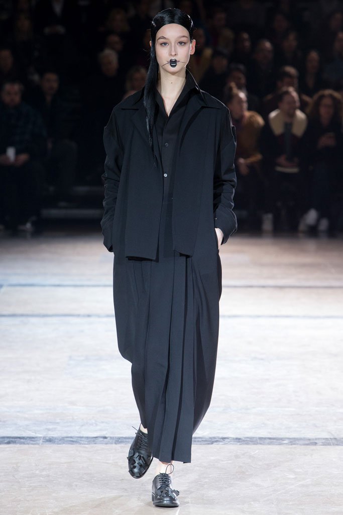 Yohji Yamamoto（山本耀司）2024巴黎时装周女装秀