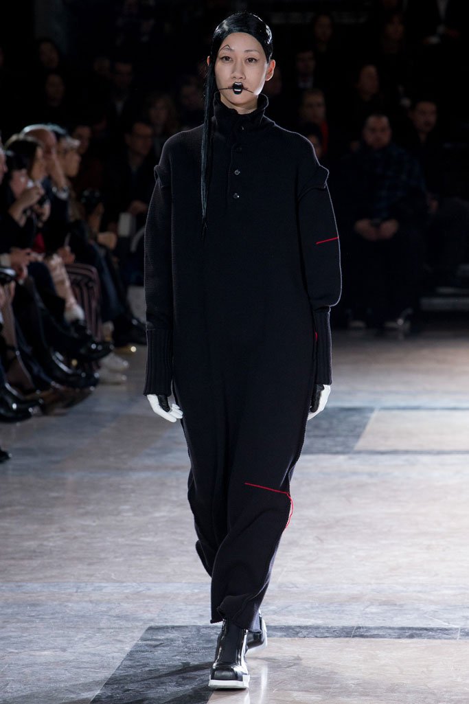 Yohji Yamamoto（山本耀司）2024巴黎时装周女装秀