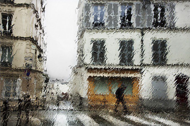 摄影师Christophe Jacrot镜头下雨中的城市