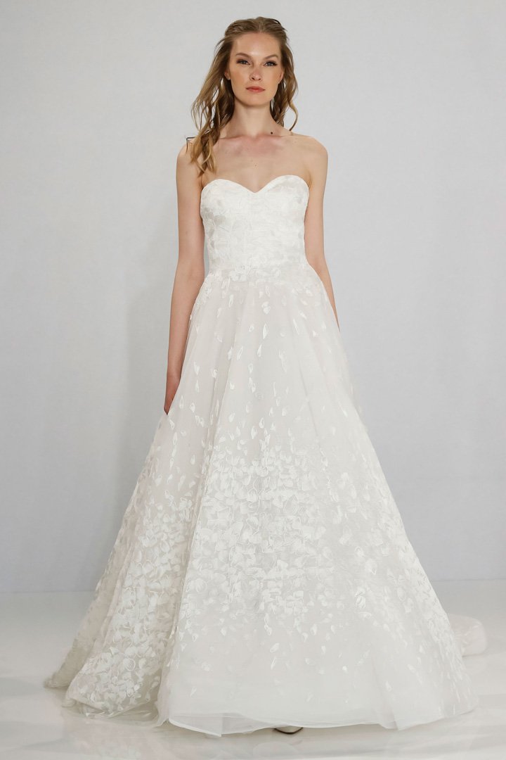 Tony Ward for Kleinfeld 2024春夏婚纱秀