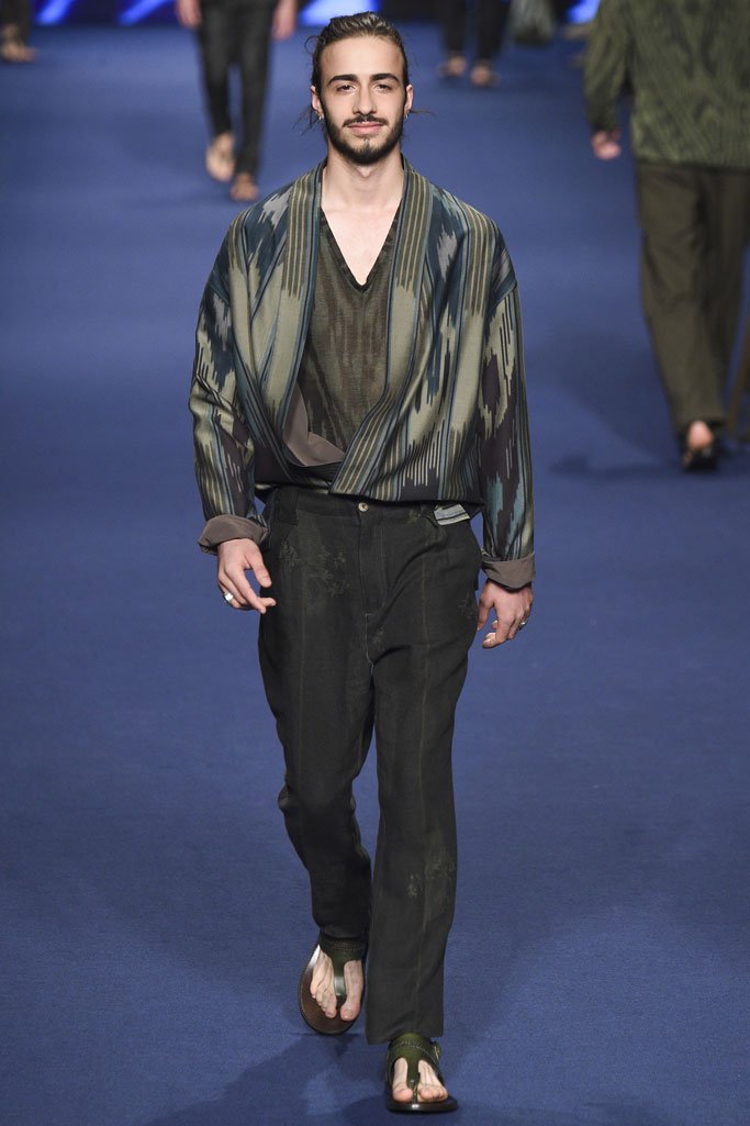 Etro（艾特罗）2024米兰时装发布会男装秀