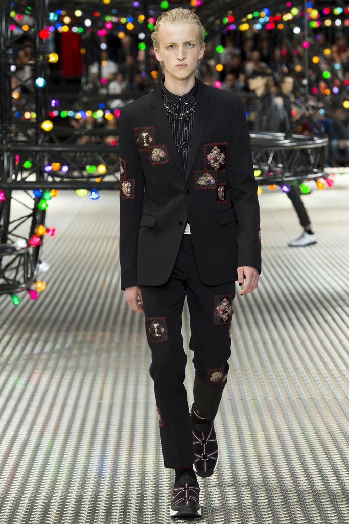 Dior Homme 2024巴黎时装发布会男装秀