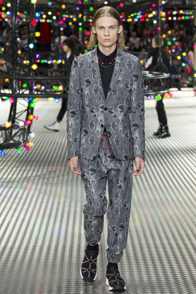 Dior Homme 2024巴黎时装发布会男装秀