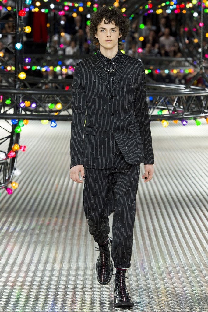 Dior Homme 2024巴黎时装发布会男装秀