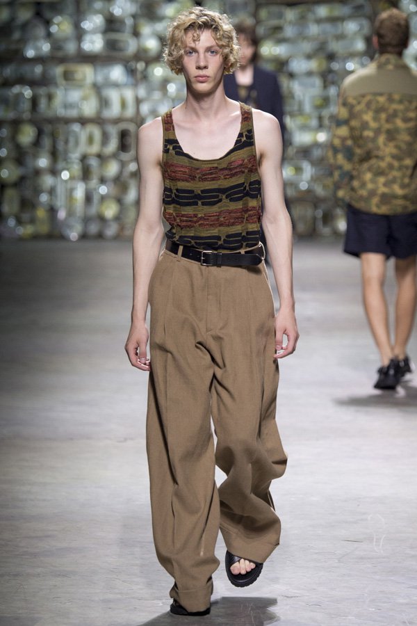 Dries Van Noten（德赖斯·范诺顿）2024巴黎时装男装秀