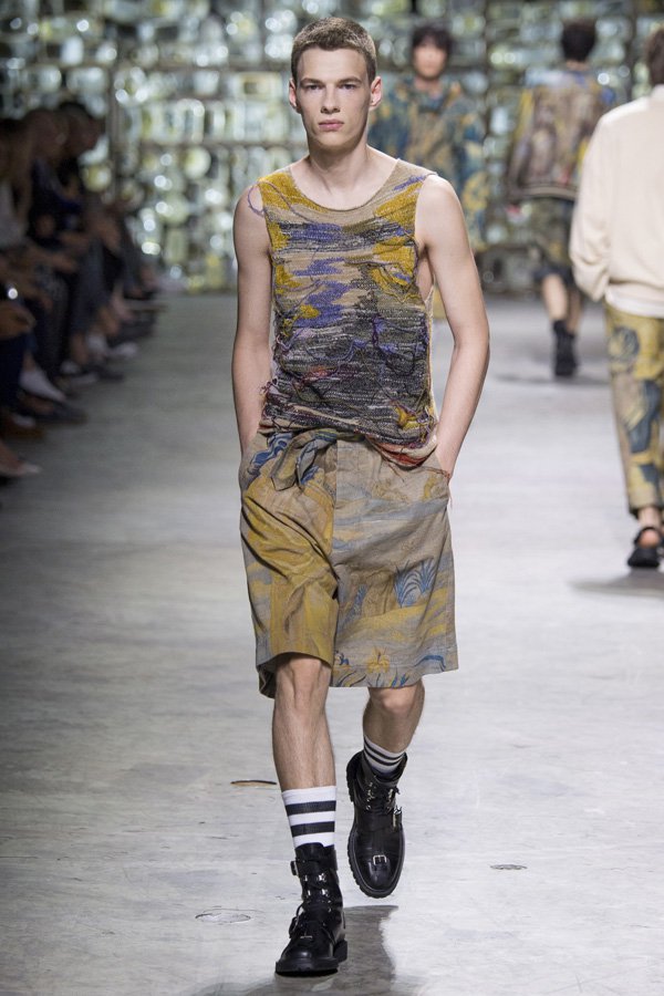 Dries Van Noten（德赖斯·范诺顿）2024巴黎时装男装秀