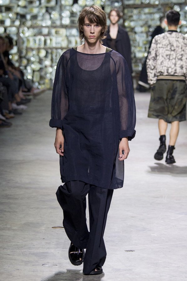 Dries Van Noten（德赖斯·范诺顿）2024巴黎时装男装秀