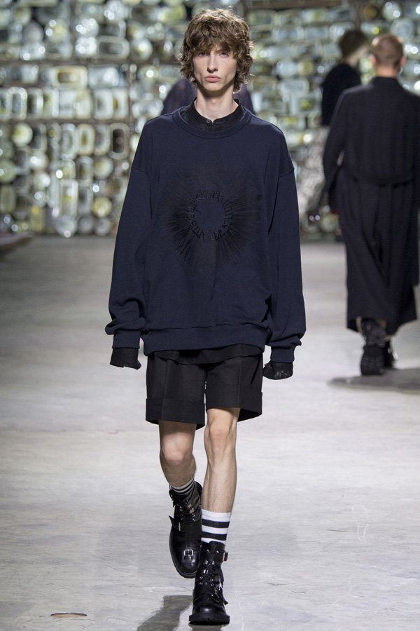 Dries Van Noten（德赖斯·范诺顿）2024巴黎时装男装秀