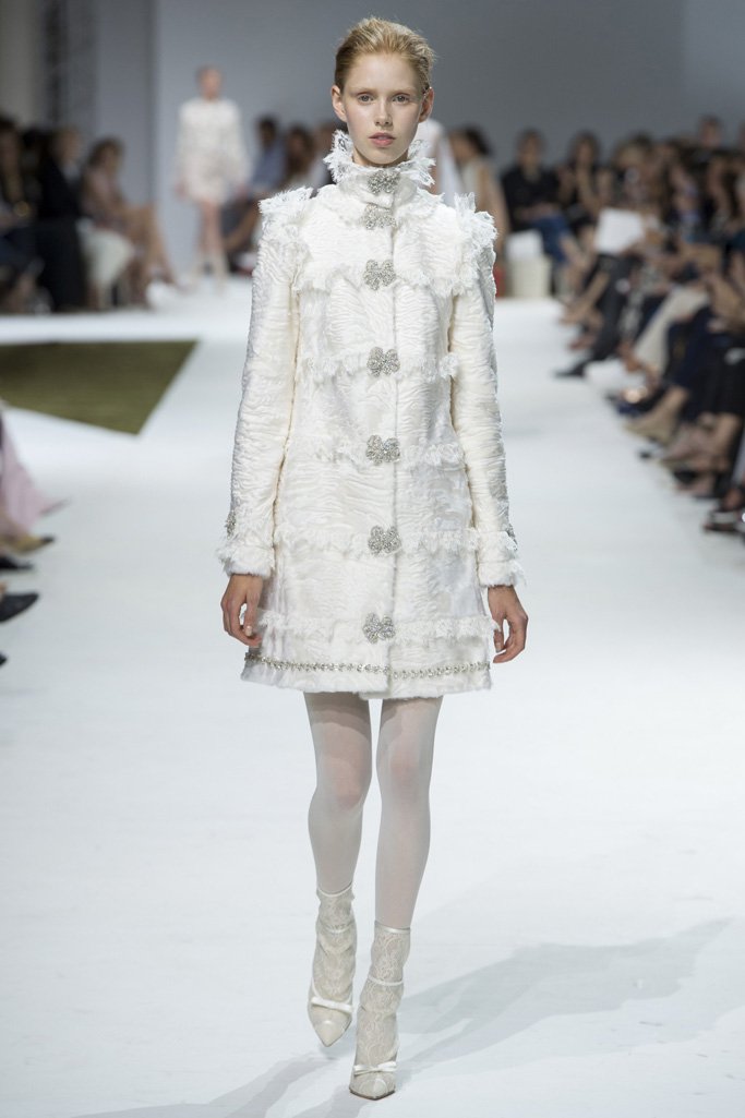 Giambattista Valli 2024巴黎时装周女装高级定制秀