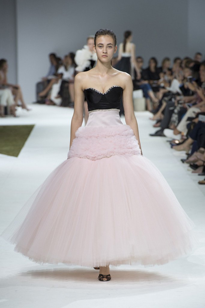 Giambattista Valli 2024巴黎时装周女装高级定制秀