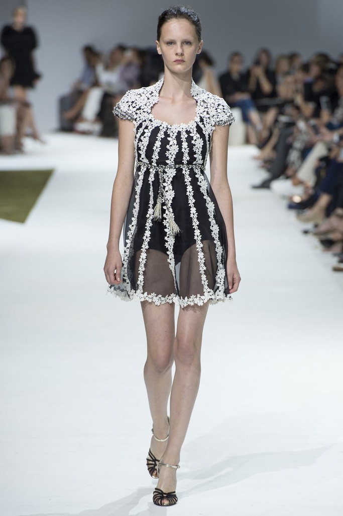 Giambattista Valli 2024巴黎时装周女装高级定制秀