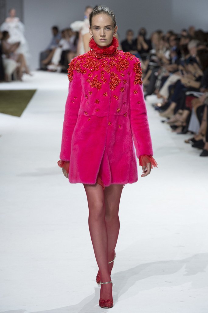 Giambattista Valli 2024巴黎时装周女装高级定制秀